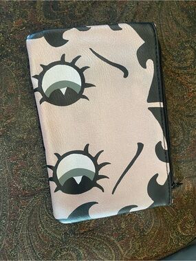 ipsy Betty Boop-Graphic Zipper Pouch